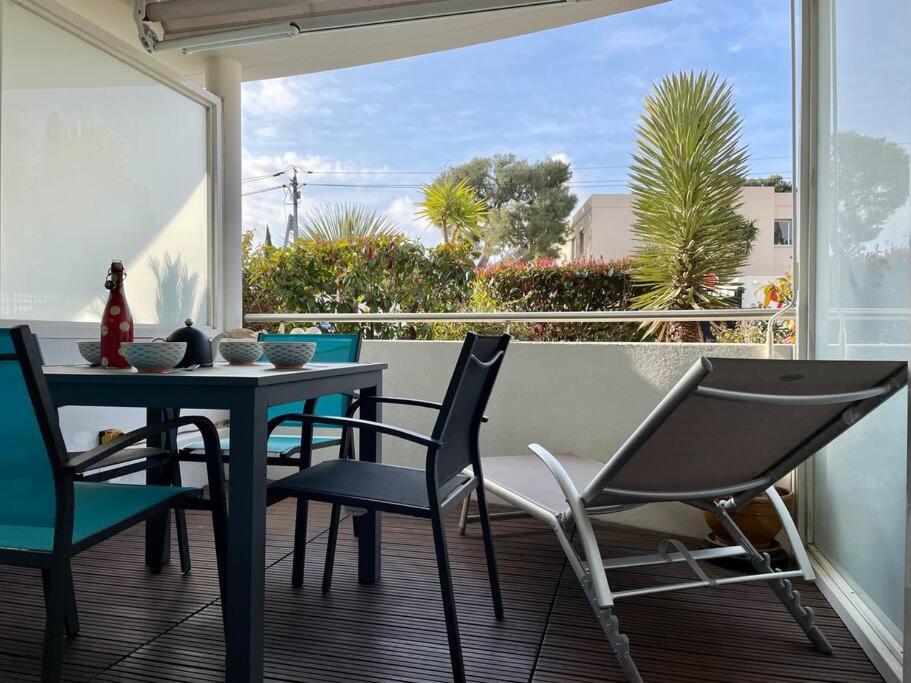 Appartamento 21 - Tres Agreable Rdc Avec Terrasse Et Parking Bandol Esterno foto