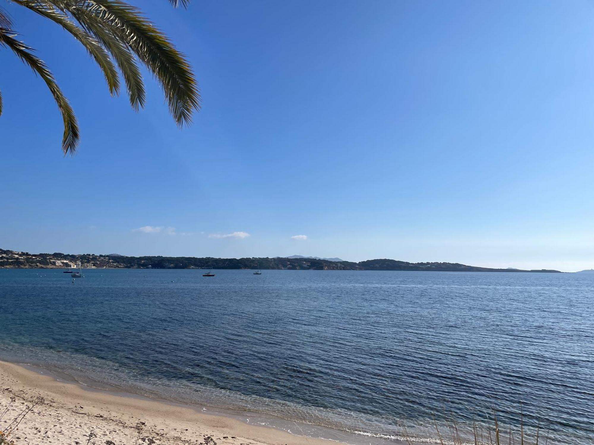 Appartamento 21 - Tres Agreable Rdc Avec Terrasse Et Parking Bandol Esterno foto